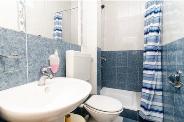 Chorwacja Privát Pomena, Zewnątrz